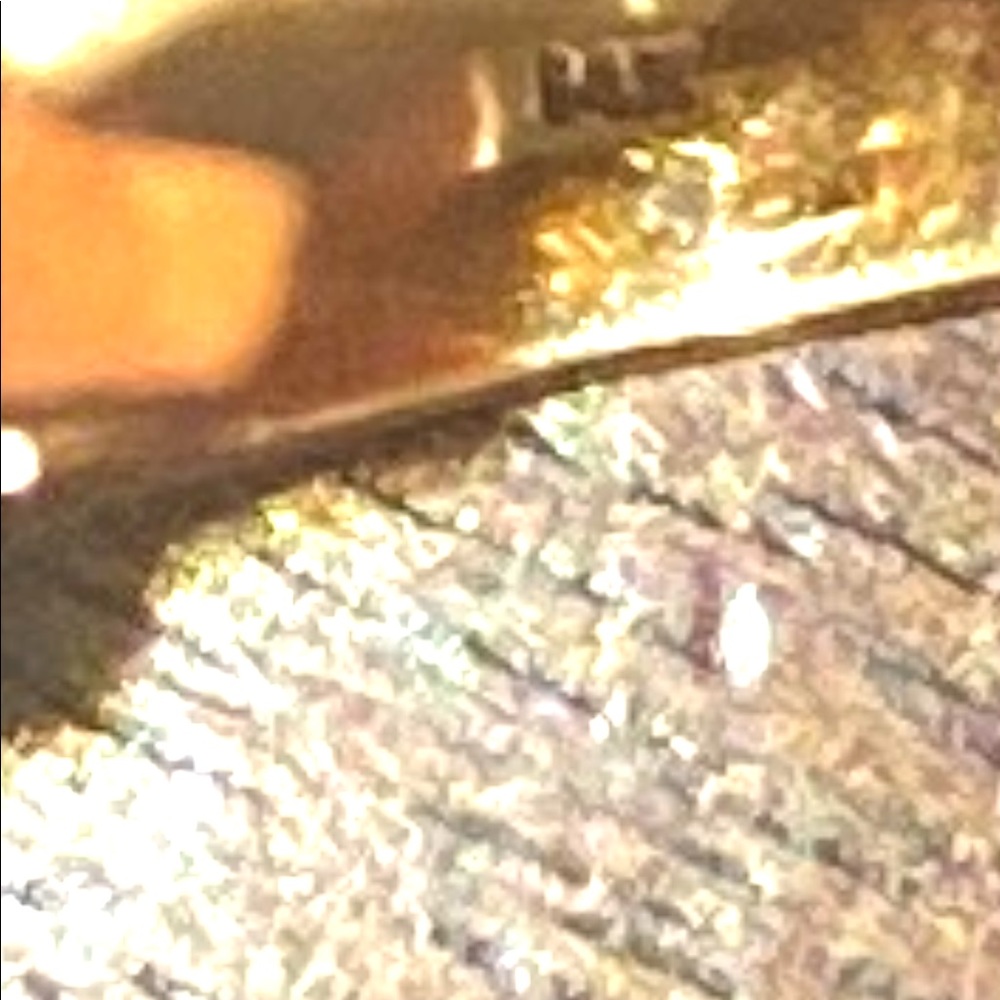 Estate 14K solid Gold Diamond Ring - Picture 5 of 7